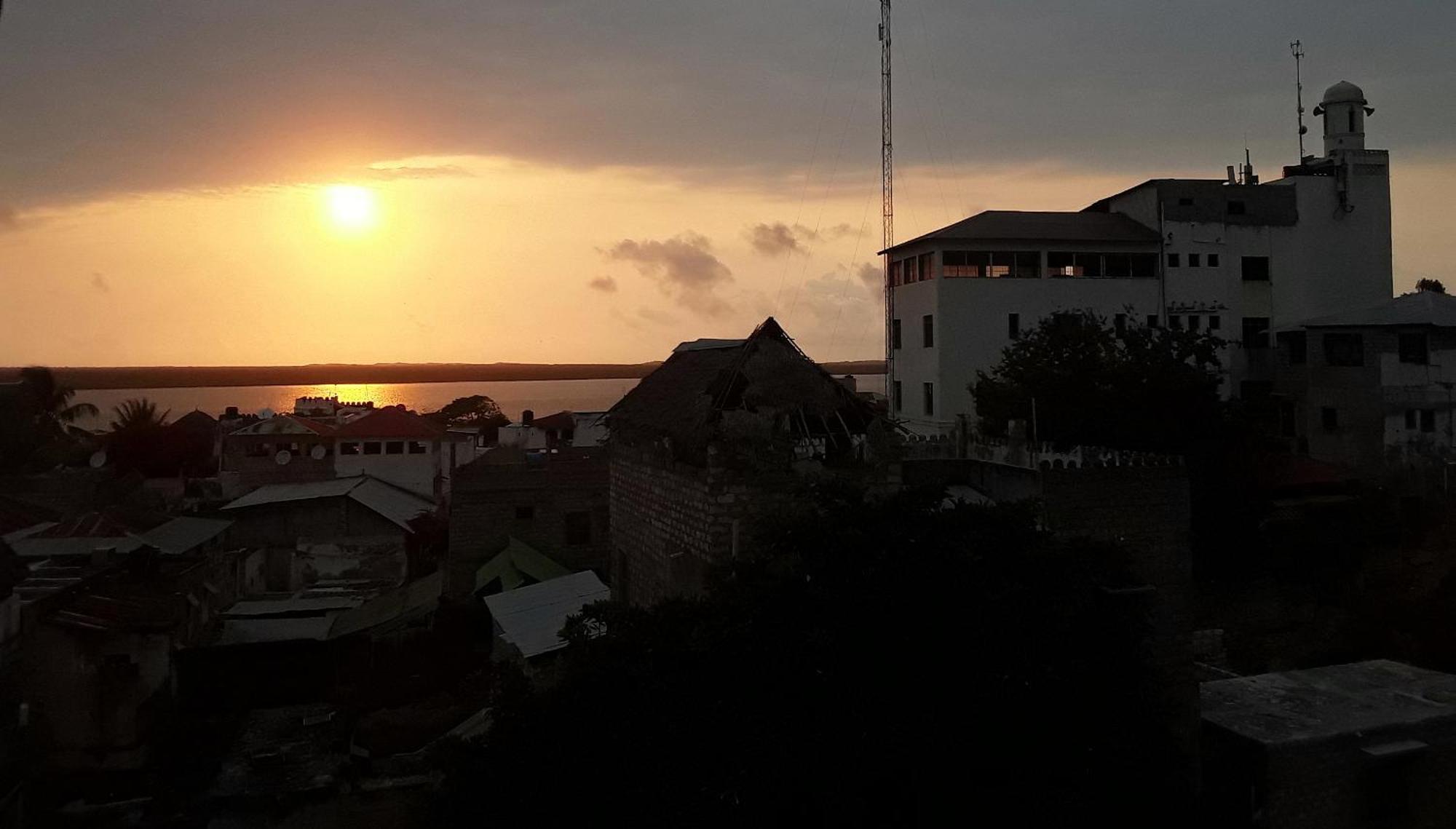 Jambohouse Lamu Bed & Breakfast Exterior photo