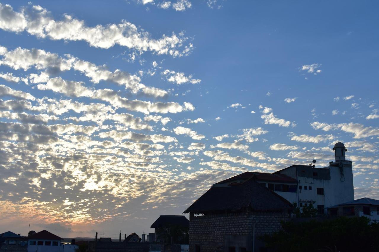 Jambohouse Lamu Bed & Breakfast Exterior photo